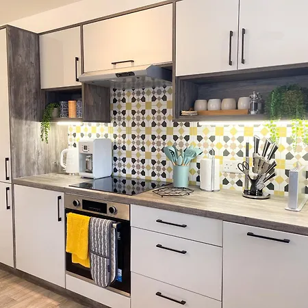 Exclusive 1 And 2 Bedroom Flats Only 0,5 Miles Away From Bicester Village Buitenkant foto