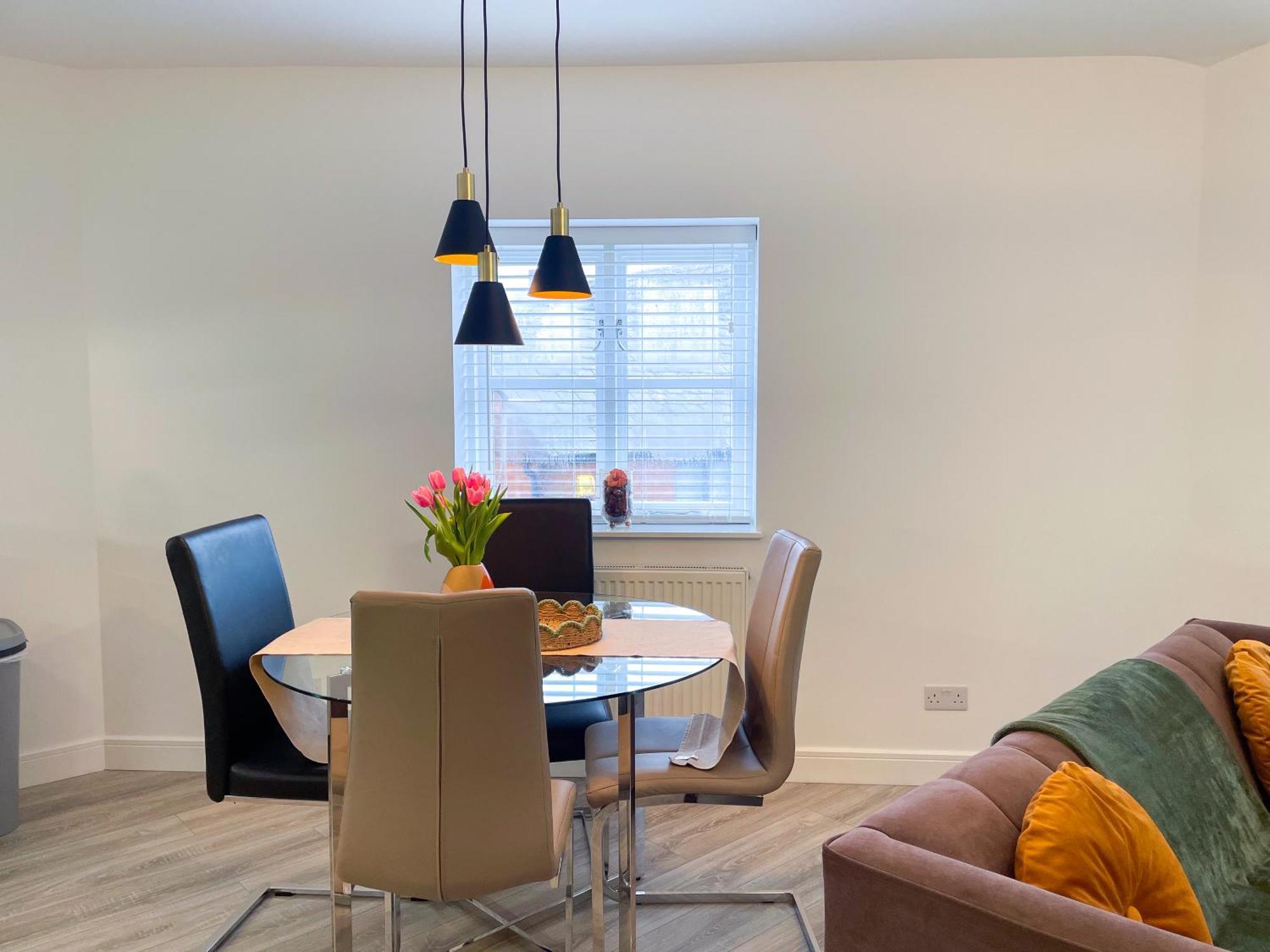 Exclusive 1 And 2 Bedroom Flats Only 0,5 Miles Away From Village Bicester