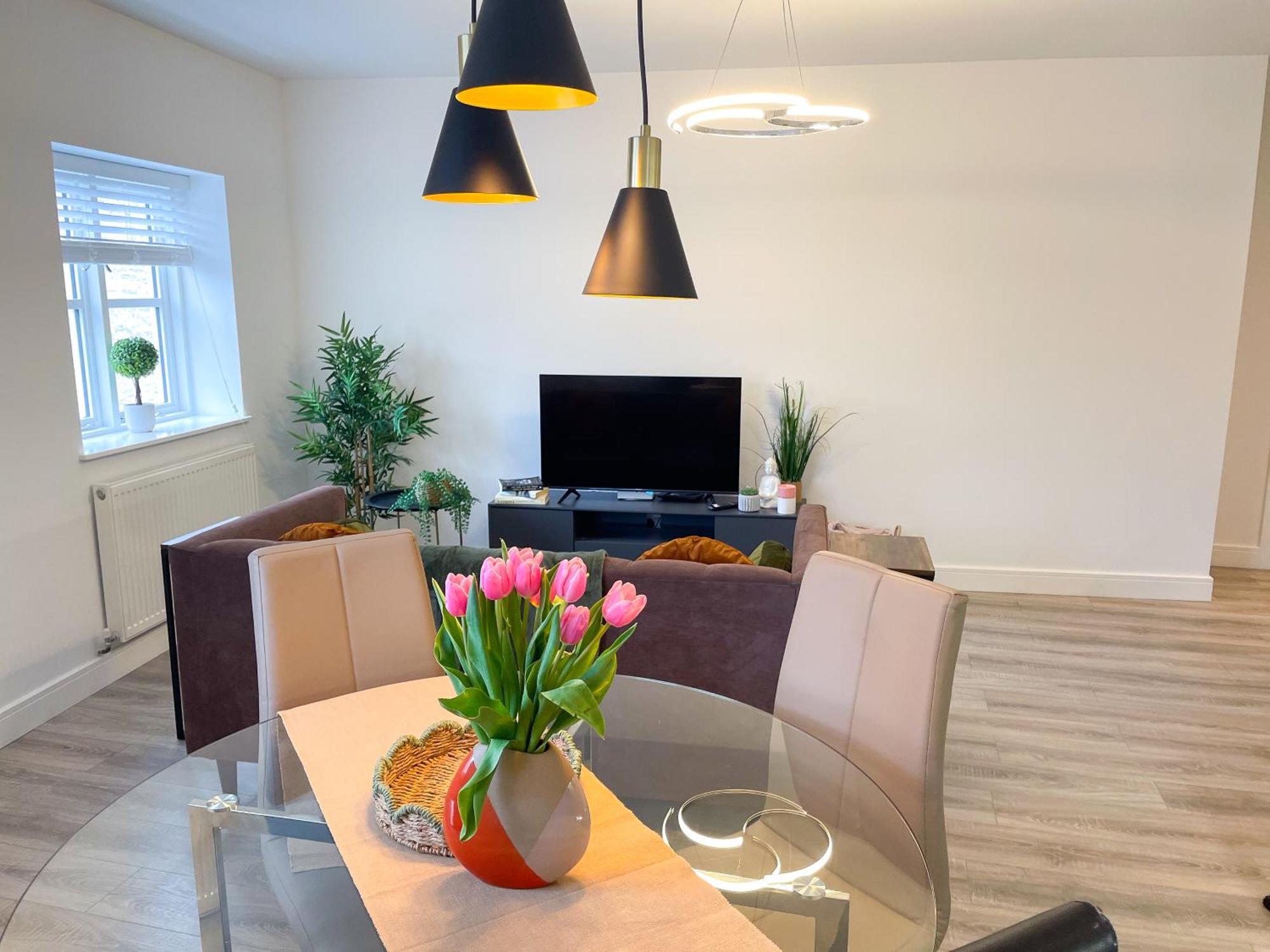 Exclusive 1 And 2 Bedroom Flats Only 0,5 Miles Away From Village Bicester