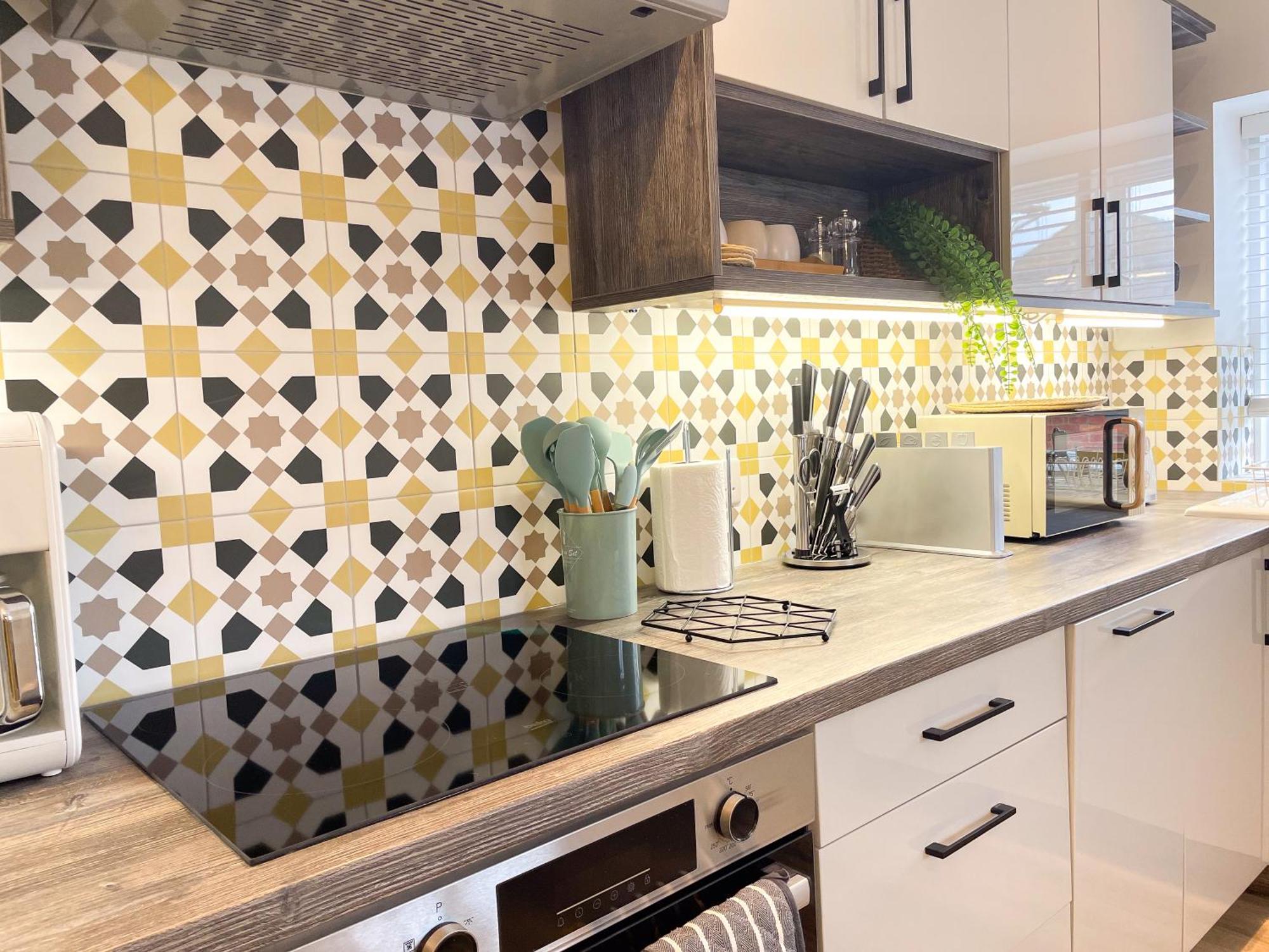 Apartment Exclusive 1 And 2 Bedroom Flats Only 0,5 Miles Away From Village