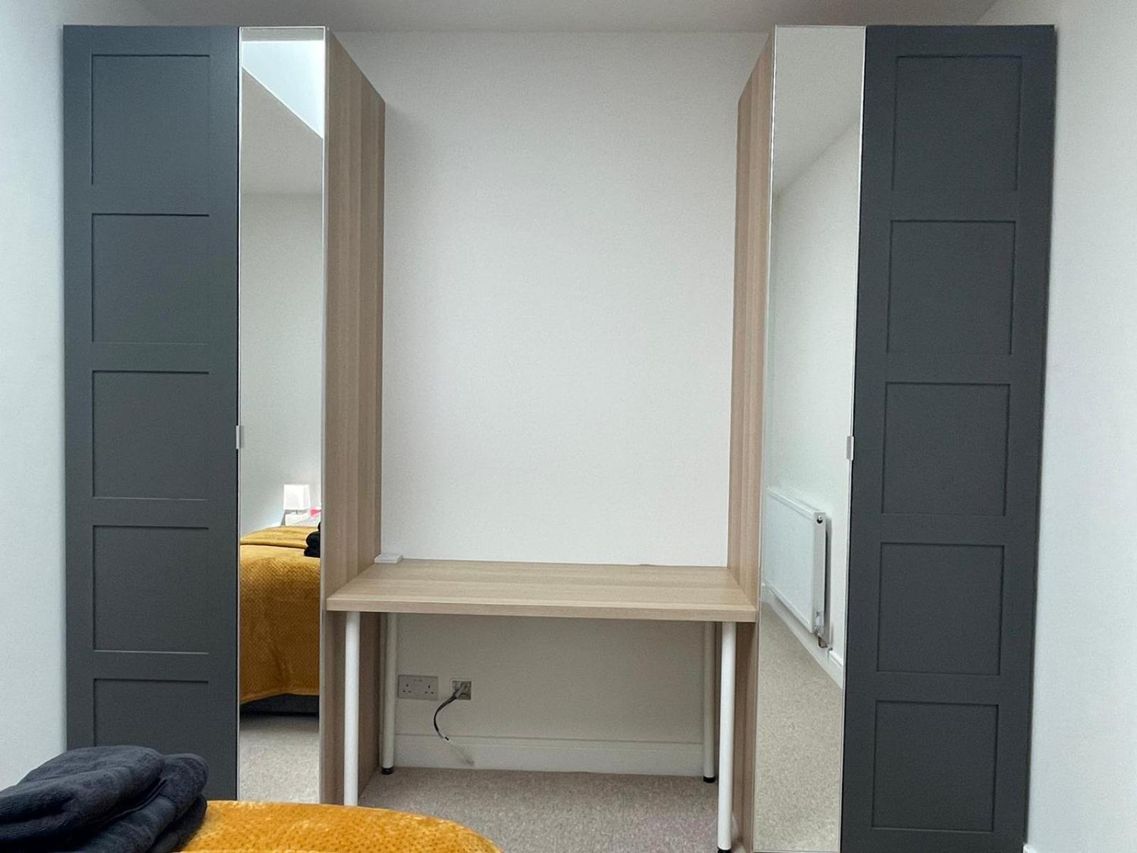 Exclusive 1 And 2 Bedroom Flats Only 0,5 Miles Away From Village