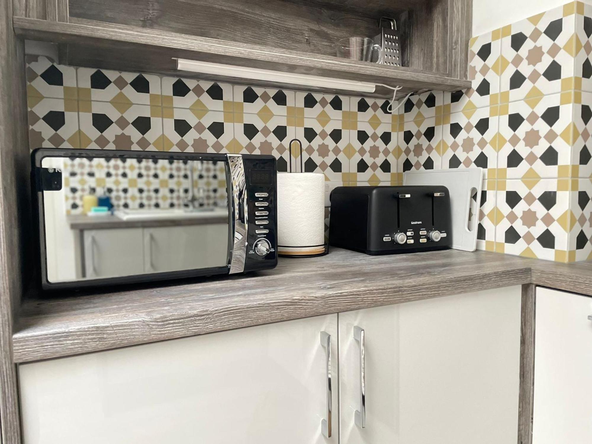 Apartment Exclusive 1 And 2 Bedroom Flats Only 0,5 Miles Away From Village Bicester