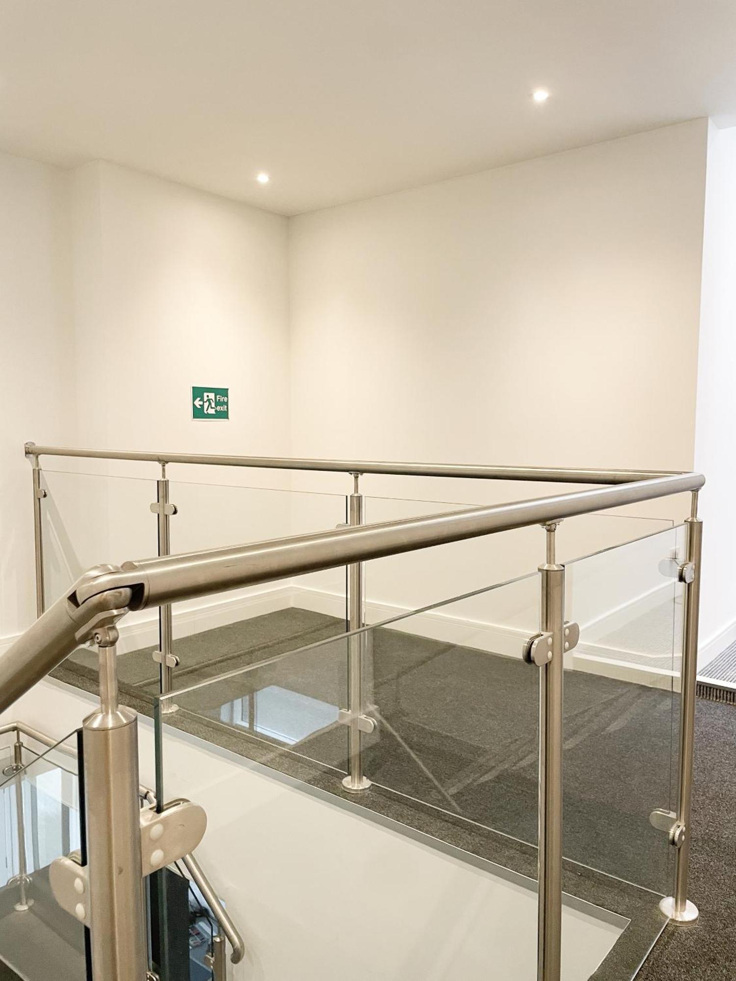 Apartment Exclusive 1 And 2 Bedroom Flats Only 0,5 Miles Away From Village