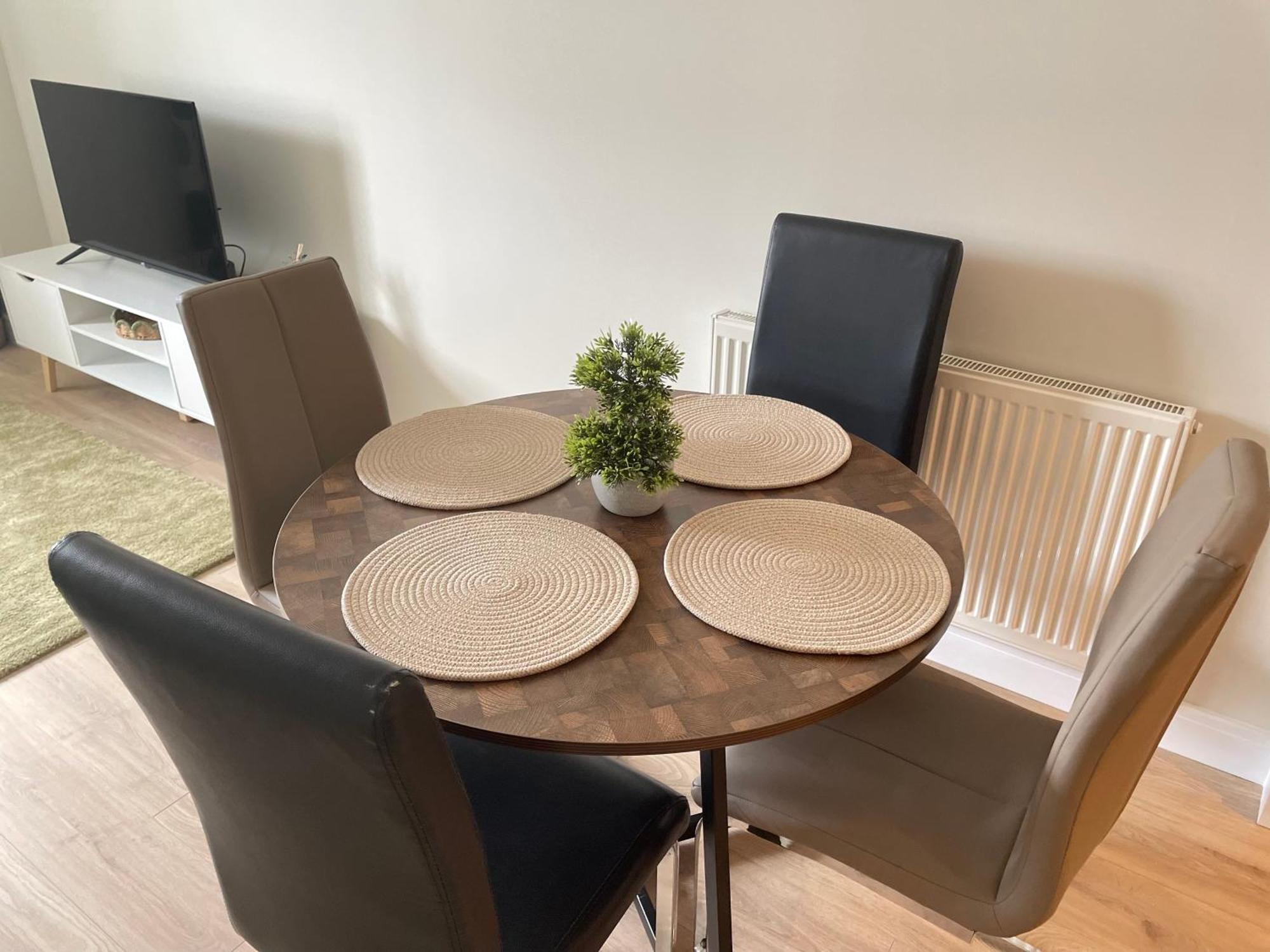Exclusive 1 And 2 Bedroom Flats Only 0,5 Miles Away From Village Bicester
