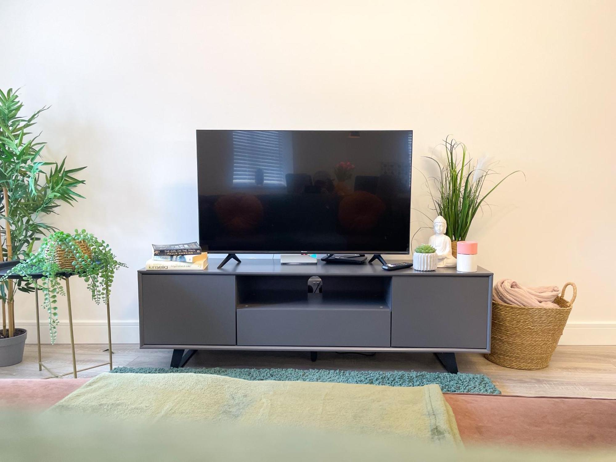 Exclusive 1 And 2 Bedroom Flats Only 0,5 Miles Away From Village Appartamento